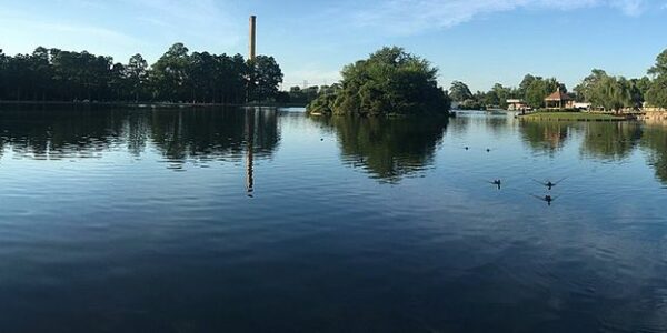 1024px-City_Lake_Park_Rocky_Mount_North_Carolina