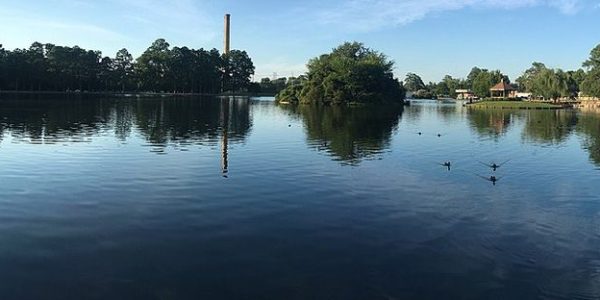 1024px-City_Lake_Park_Rocky_Mount_North_Carolina